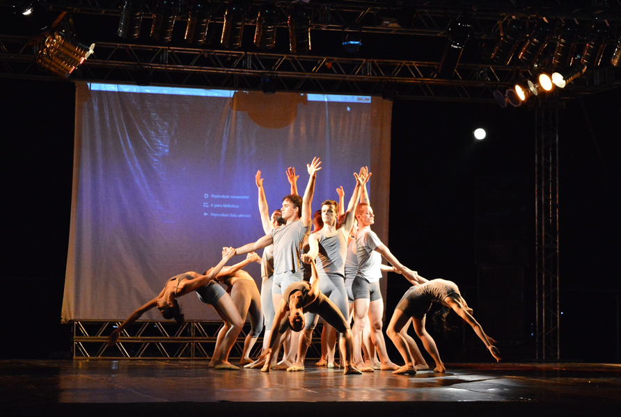 Leia mais sobre o artigo Espetáculo do Ballet Stagium reúne cerca de 600 pessoas no Pavilhão das Artes