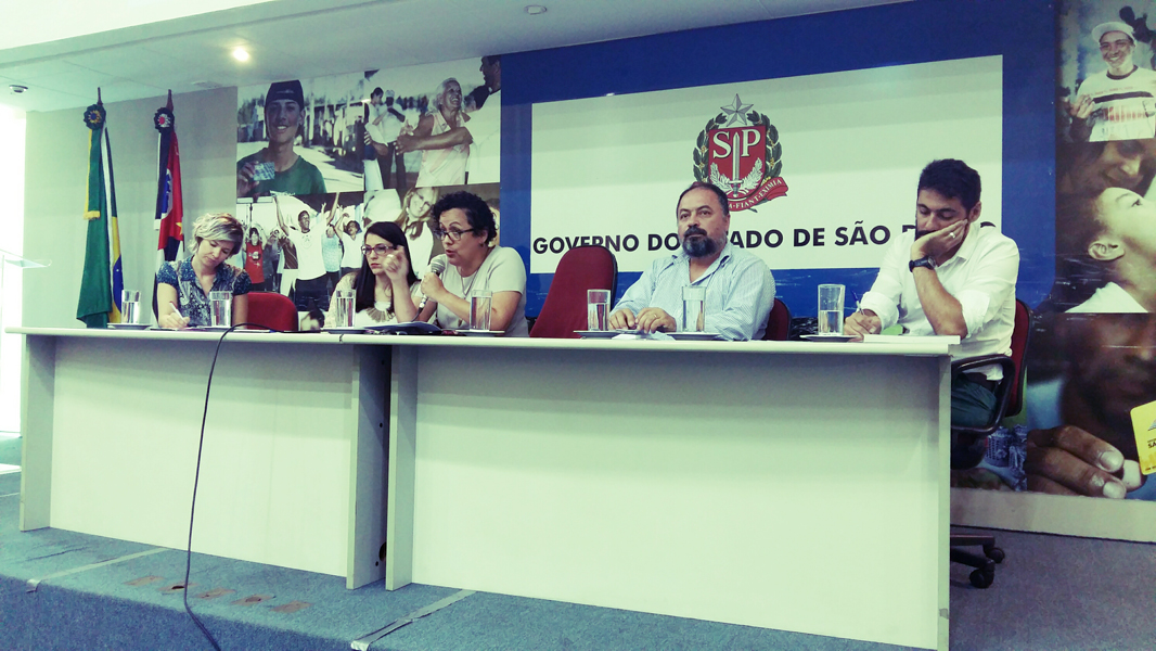 Leia mais sobre o artigo Assistentes sociais da Prefeitura participam de debate em São Paulo
