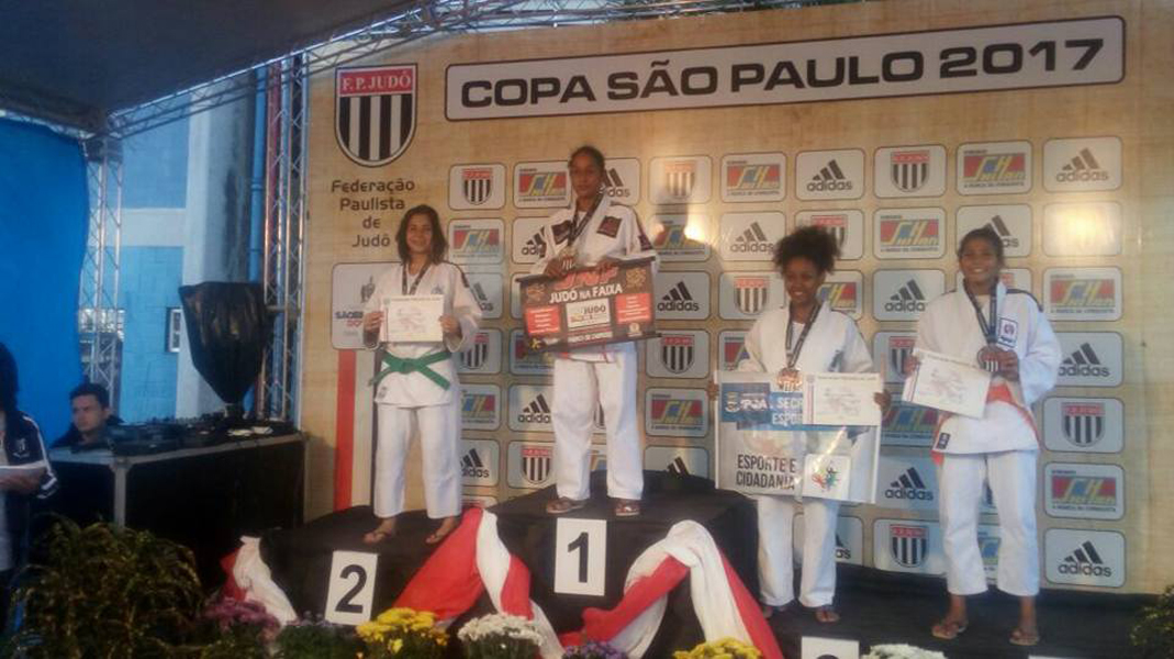 Leia mais sobre o artigo Judô saltense conquista quantidade recorde de medalhas na Copa São Paulo