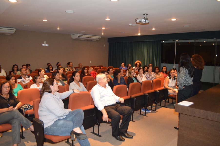 Leia mais sobre o artigo Secretaria da Educação lança projeto de acolhimento aos pais de alunos com deficiência