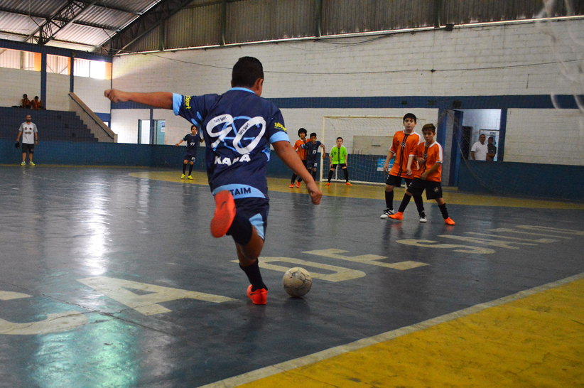 Leia mais sobre o artigo Nove jogos agitaram a Copa Cidade de Salto de Futsal “José Ocimar Rodrigues”