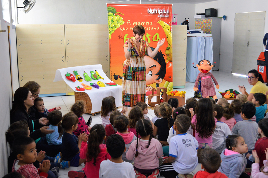 MANUAL DE ATIVIDADES DE EDUCAÇÃO NUTRICIONAL PARA PRÉ-ESCOLARES EM CRECHES