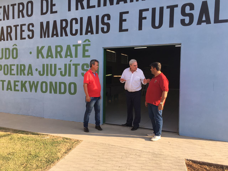 Leia mais sobre o artigo Secretaria abre centro esportivo de artes marciais e futsal