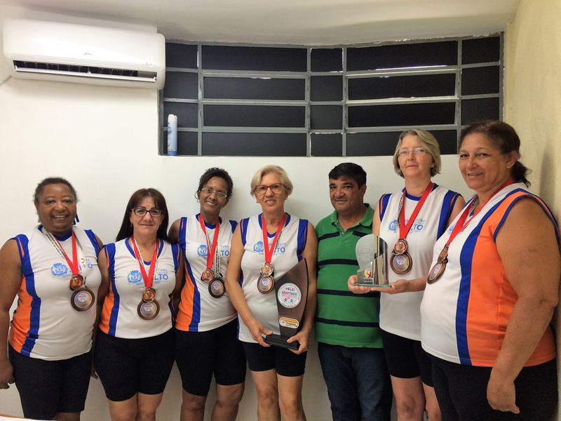 Leia mais sobre o artigo Equipes de Salto garantem bronze em torneio de Voleibol Adaptado e Minobol