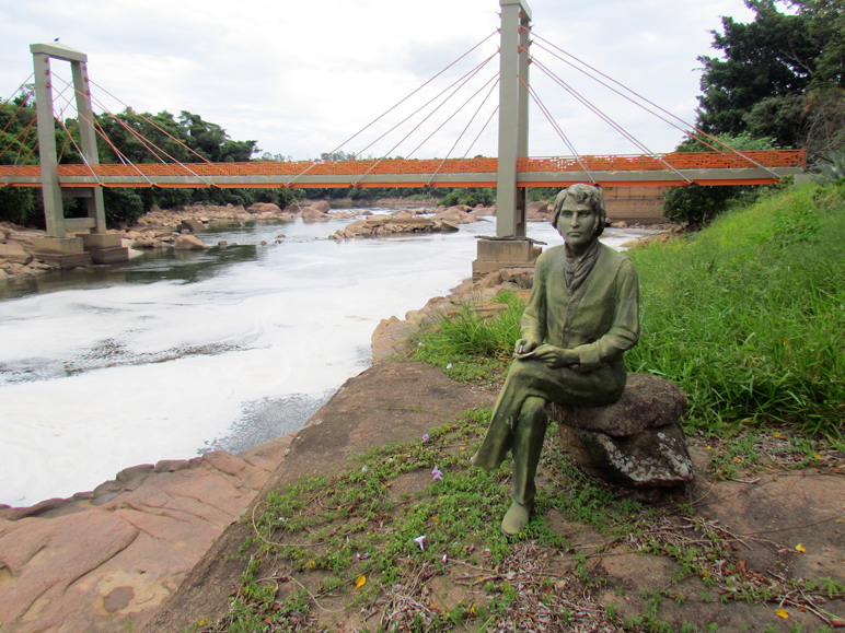 Leia mais sobre o artigo Prefeitura começa reforma da Ponte Pênsil e Caminho das Esculturas