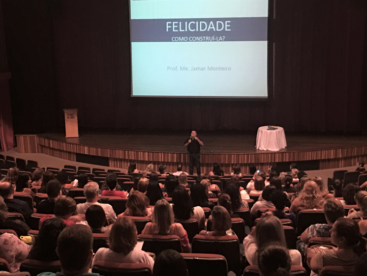 Leia mais sobre o artigo Secretaria da Educação promove palestra de acolhimento aos professores da rede municipal