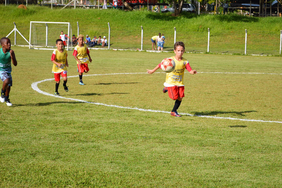 Leia mais sobre o artigo Bom Retiro recebe os jogos da Copa Saltense de Categorias de Base neste sábado