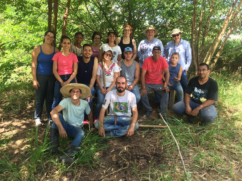 Leia mais sobre o artigo Secretaria do Meio Ambiente apoia projetos de plantio no município