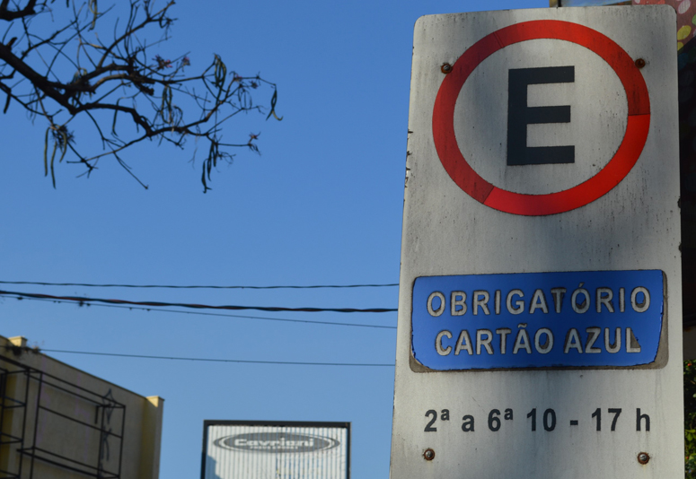 Leia mais sobre o artigo Fiscalização por estacionamento irregular na Zona Azul está suspensa temporariamente