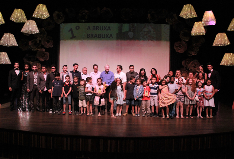 Leia mais sobre o artigo Mostra Estudantil de Teatro de Salto desenvolve arte e educação com crianças e adolescentes