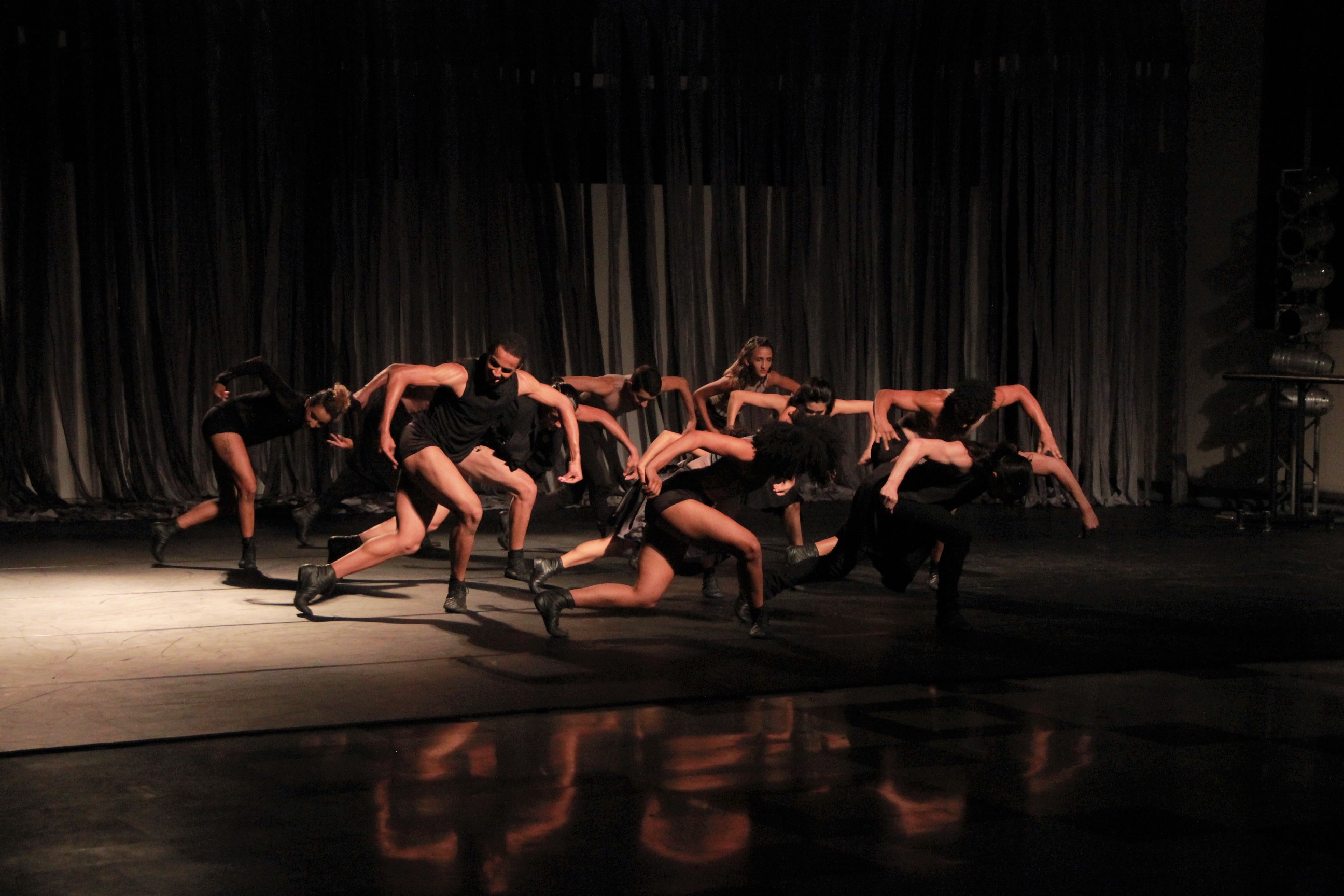 Leia mais sobre o artigo Apresentação do espetáculo “Carmen” encerra o Curso de Férias Internacional de Dança de 2019