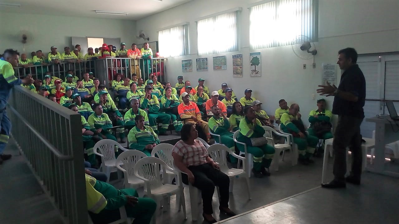 Leia mais sobre o artigo Secretaria da Educação realiza encontro com colaboradores da CSO Ambiental