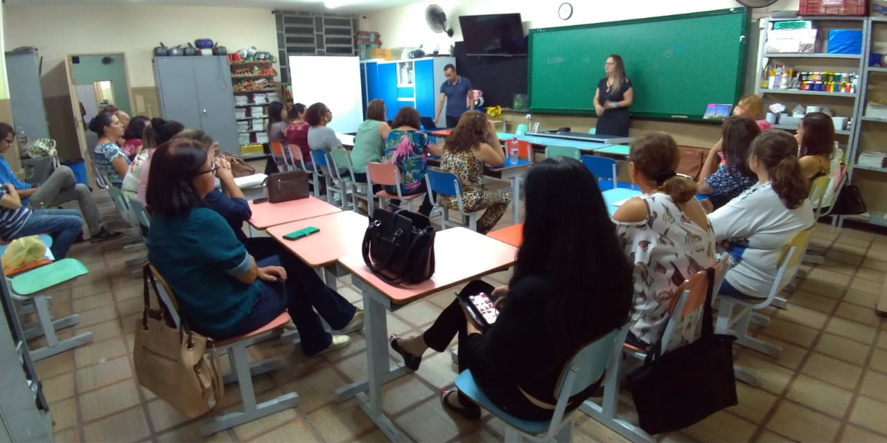 Leia mais sobre o artigo Palestra sobre técnicas de compostagem acontece no Cemus IV “Prof. Odilo Della Paschoa”