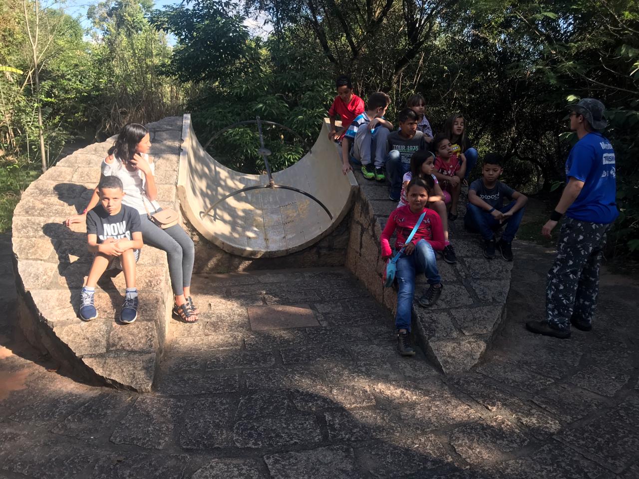 Leia mais sobre o artigo Crianças do Cras Santa Cruz visitam pontos turísticos do Município