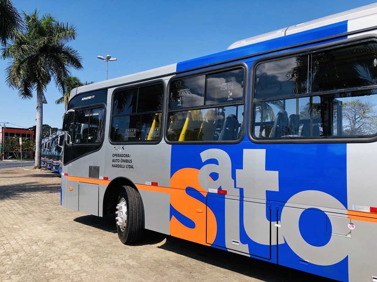 Leia mais sobre o artigo Novos ônibus para o transporte coletivo de Salto são entregues pela Prefeitura
