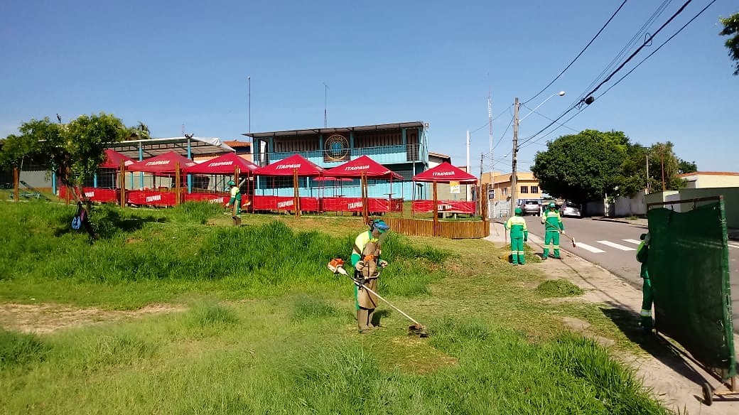 Leia mais sobre o artigo Prefeitura de Salto intensifica limpeza em áreas públicas do município