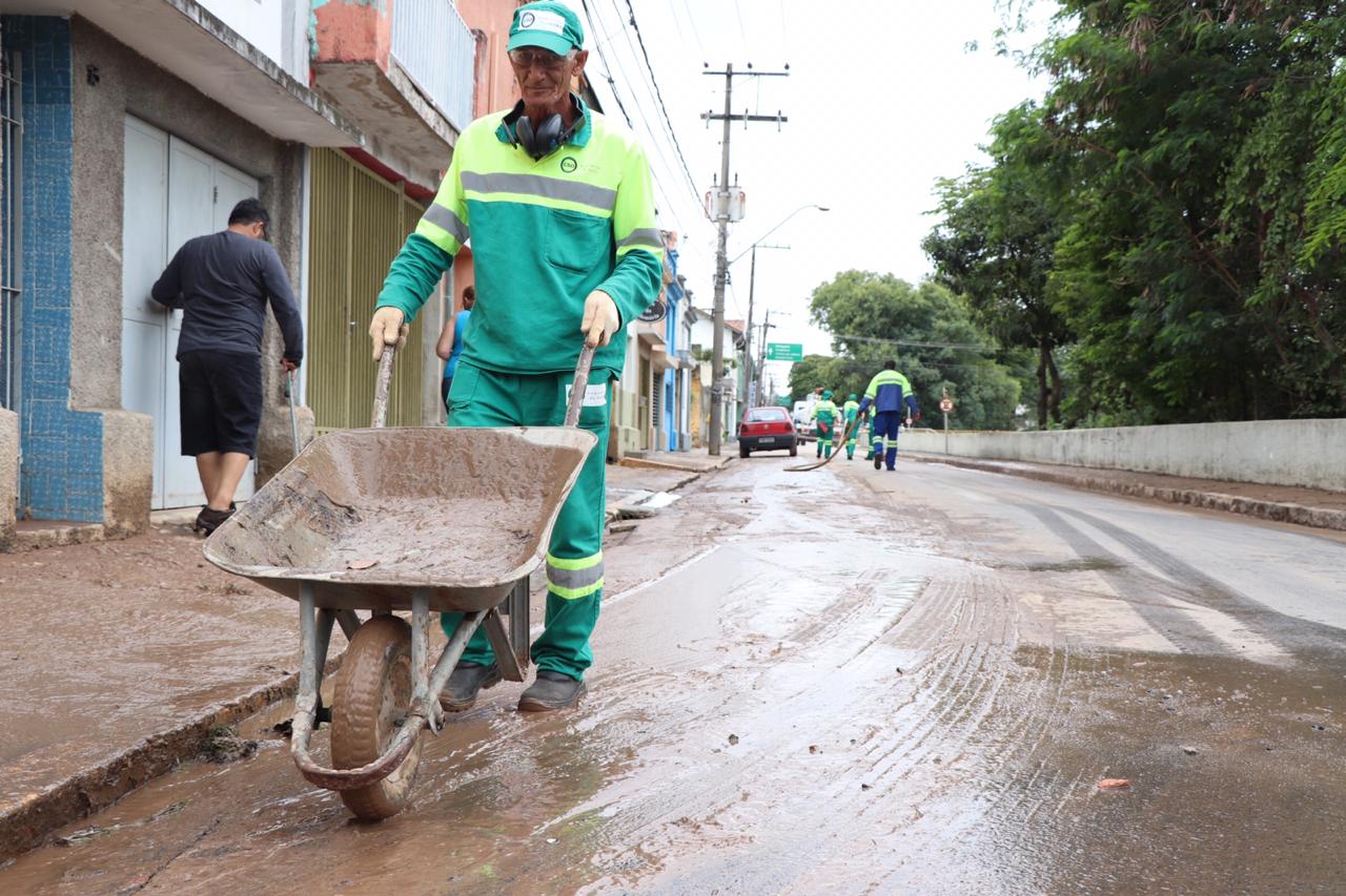 Leia mais sobre o artigo Força-tarefa inicia trabalho de limpeza das áreas afetadas pela enchente em Salto