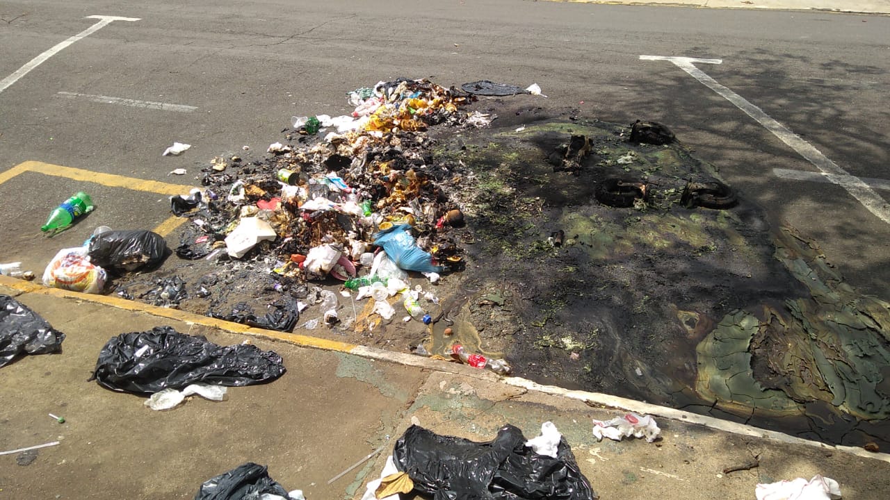 Leia mais sobre o artigo Prefeitura orienta que atear fogo em caçambas de lixo pode ser considerado crime