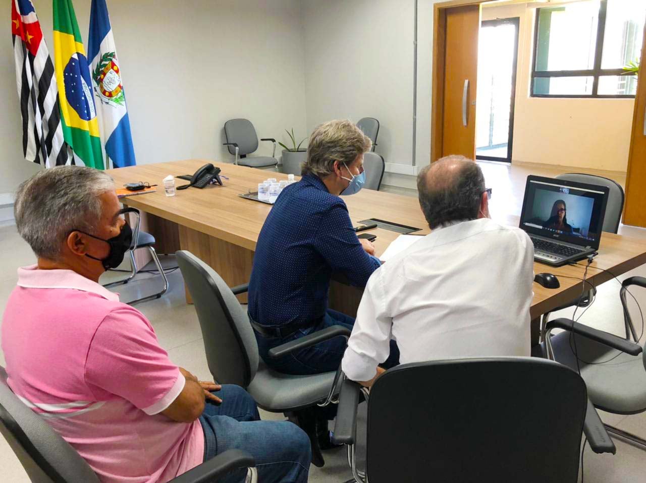 Leia mais sobre o artigo Prefeito e Secretário de Esportes de Salto participam de reunião virtual com vice-presidente da Confederação Brasileira de Basquete