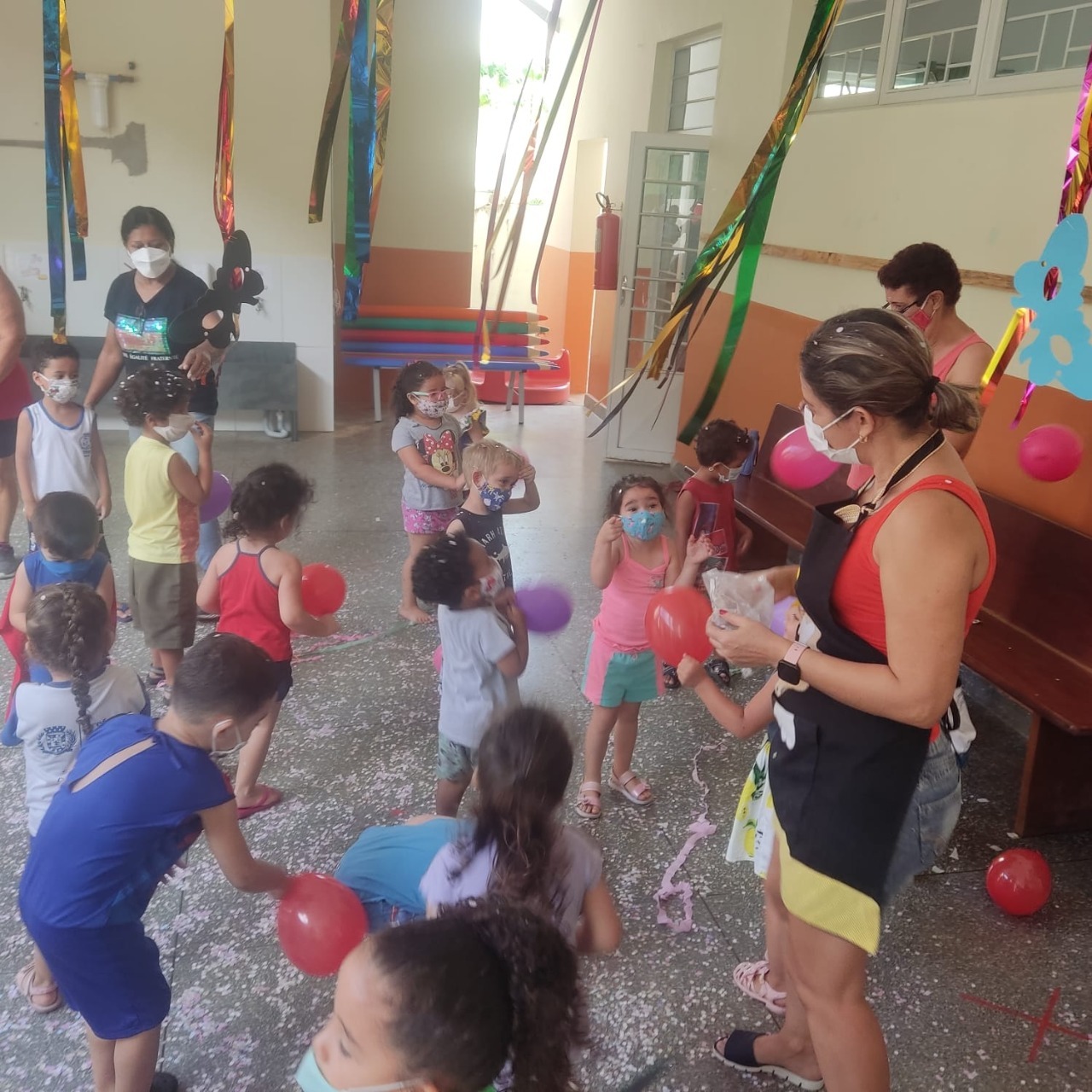 Leia mais sobre o artigo REDE MUNICIPAL DE ENSINO TRABALHA TRADIÇÃO DO CARNAVAL SALTENSE