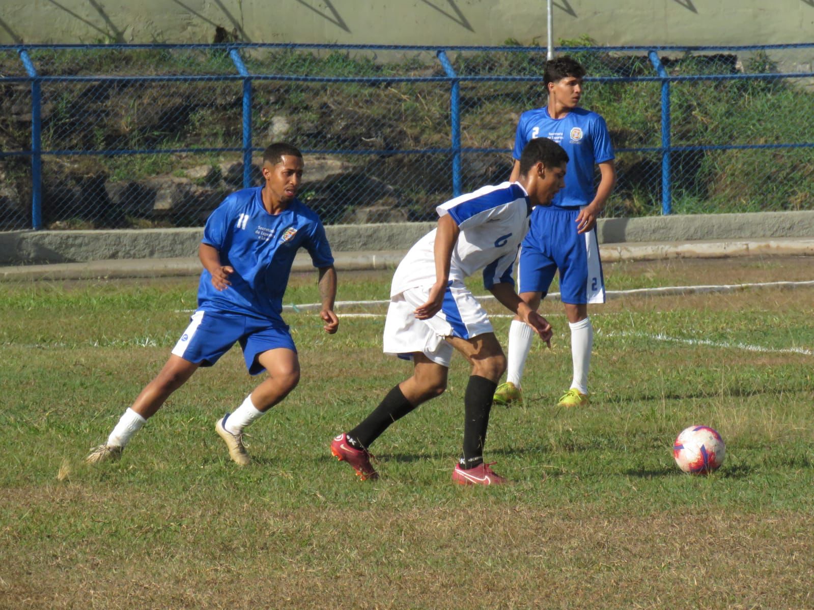 Leia mais sobre o artigo JOGOS REGIONAIS: FUTEBOL DE SALTO ESTREIA COM VITÓRIA E FUTSAL SEGUE 100%