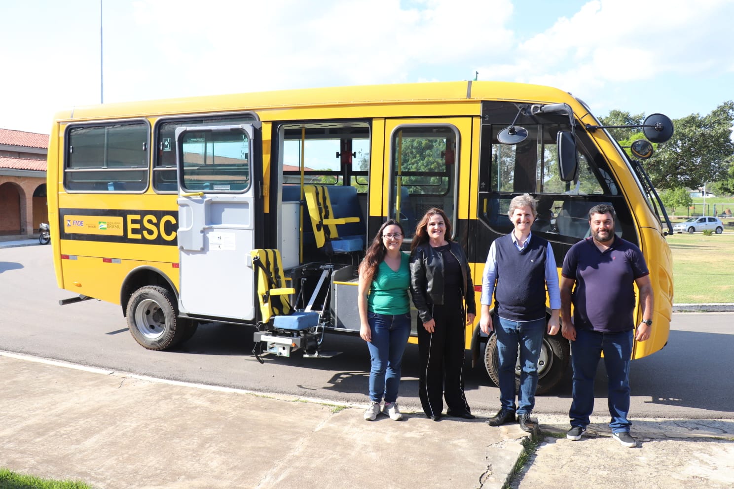 Leia mais sobre o artigo SALTO RECEBE ÔNIBUS ESCOLAR ADAPTADO PARA TRANSPORTE DE ESTUDANTES