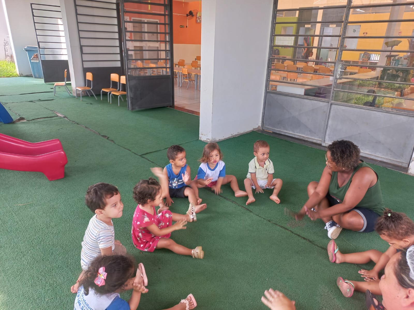 Leia mais sobre o artigo Atividades na Creche Icaraí promovem a diversão, recreação e aprendizado