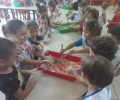 Crianças do Maternal CEMUS XIII preparam Bolo de Cenoura