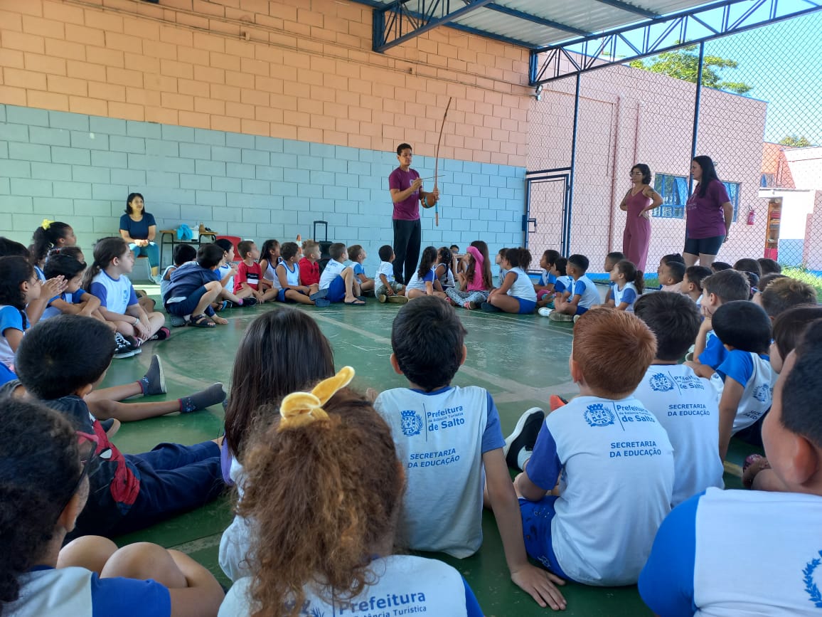 Roda de Capoeira foi atração para as crianças do CEMEI